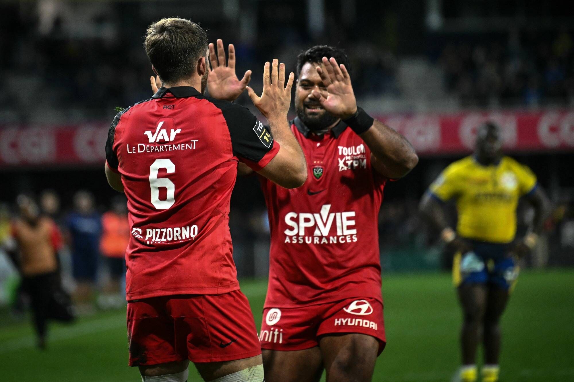 Un match fou et le RCT réalise l'exploit à Clermont (30-27)