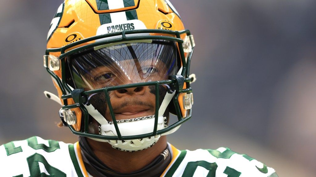 Packers pivot to Carrington Valentine in win over Bears, leaving Eric Stokes on the sidelines