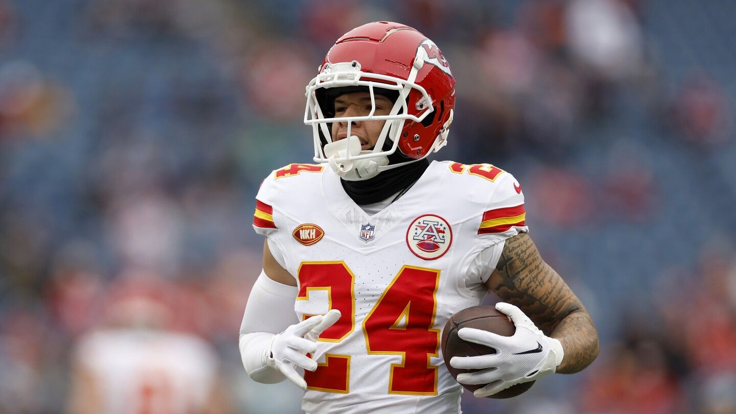 Chiefs place Skyy Moore on injured reserve