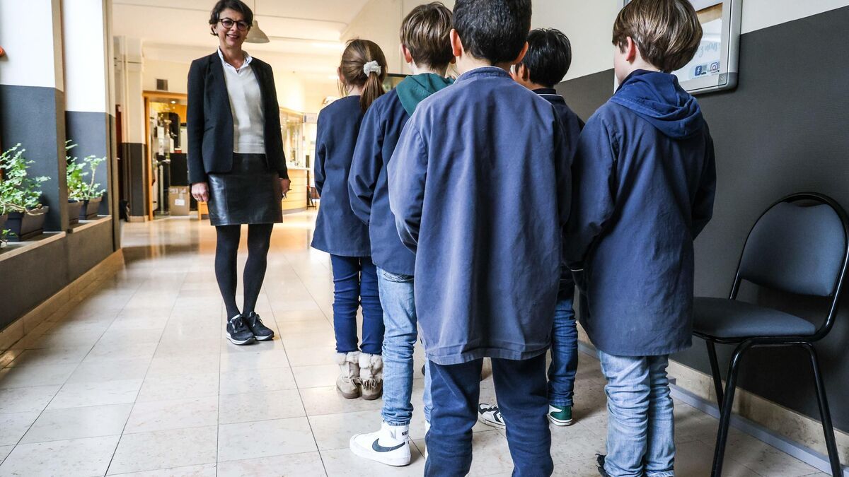 Uniforme à l’école : blouse, polo blanc, pantalon gris… voici le modèle-type proposé par le gouvernement