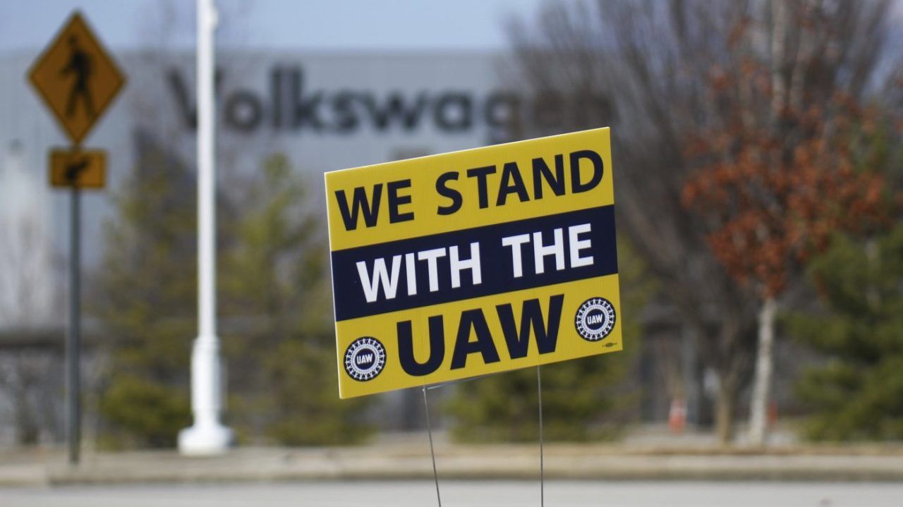 Factory workers vote on whether to unionize Tennessee Volkswagen plant