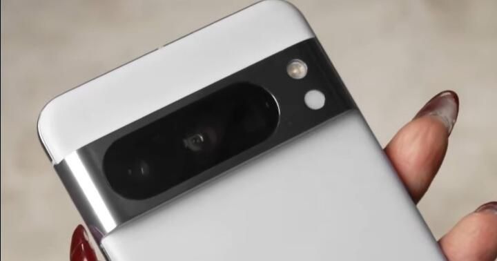 Pixel 8 Pro 率先採用 Google 創新體溫儀功能曝光