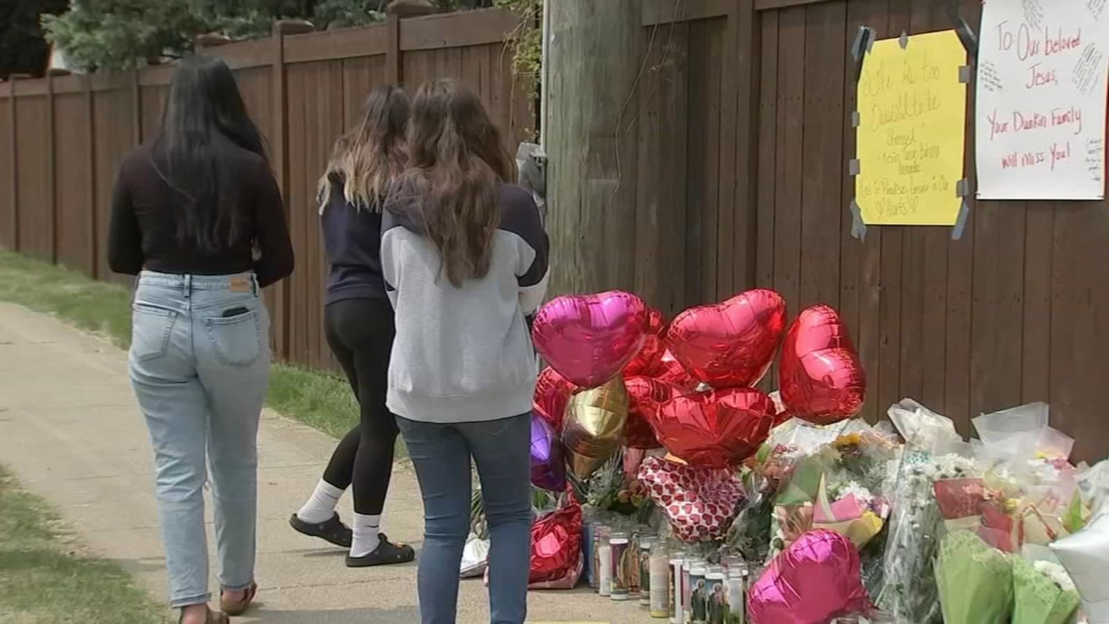 Buffalo Grove High School students return to class for 1st time since 4 classmates killed in crash