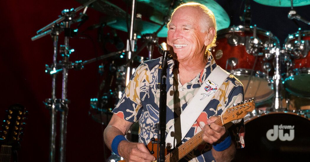 Jimmy Buffett, Hospitalized After Bahamas Trip, Cancels Show