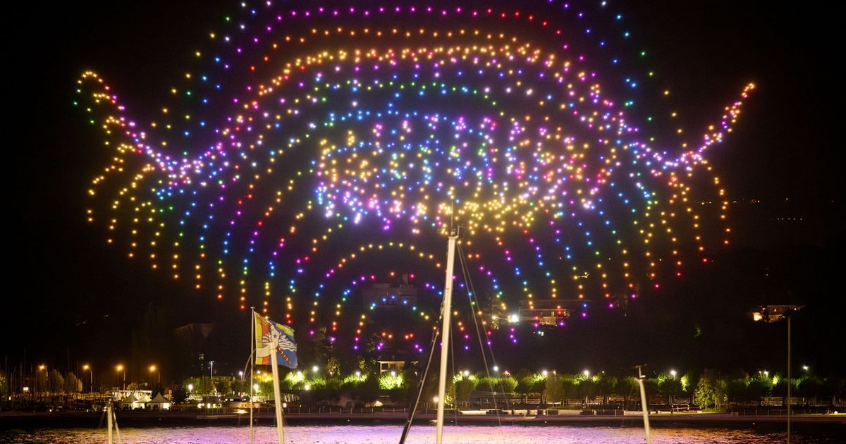 Quelque 150'000 spectateurs à Genève pour un ballet de drones unique en Europe