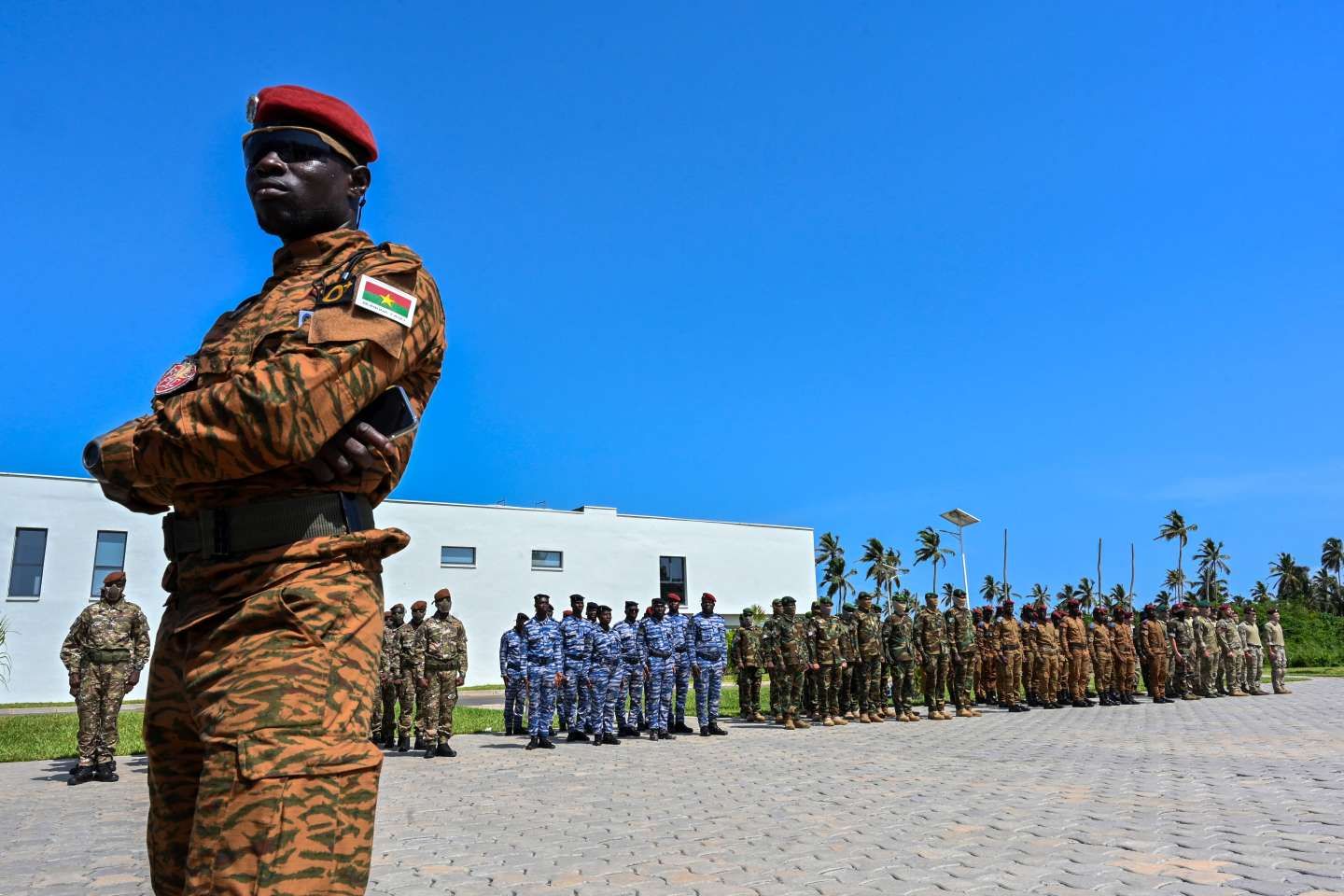 Au Burkina Faso, une vingtaine de civils tués dans deux attaques attribuées aux djihadistes