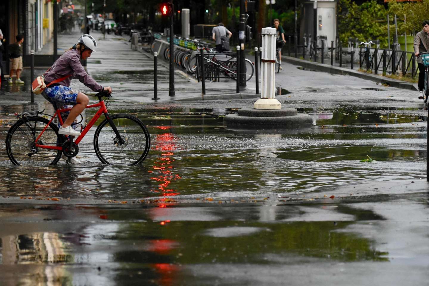 Météo-France place quinze départements en vigilance orange pour les orages