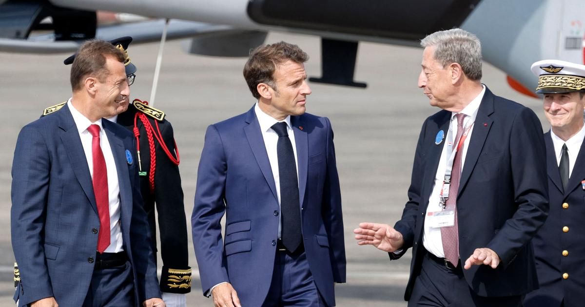 EN DIRECT - Emmanuel Macron est arrivé au Bourget