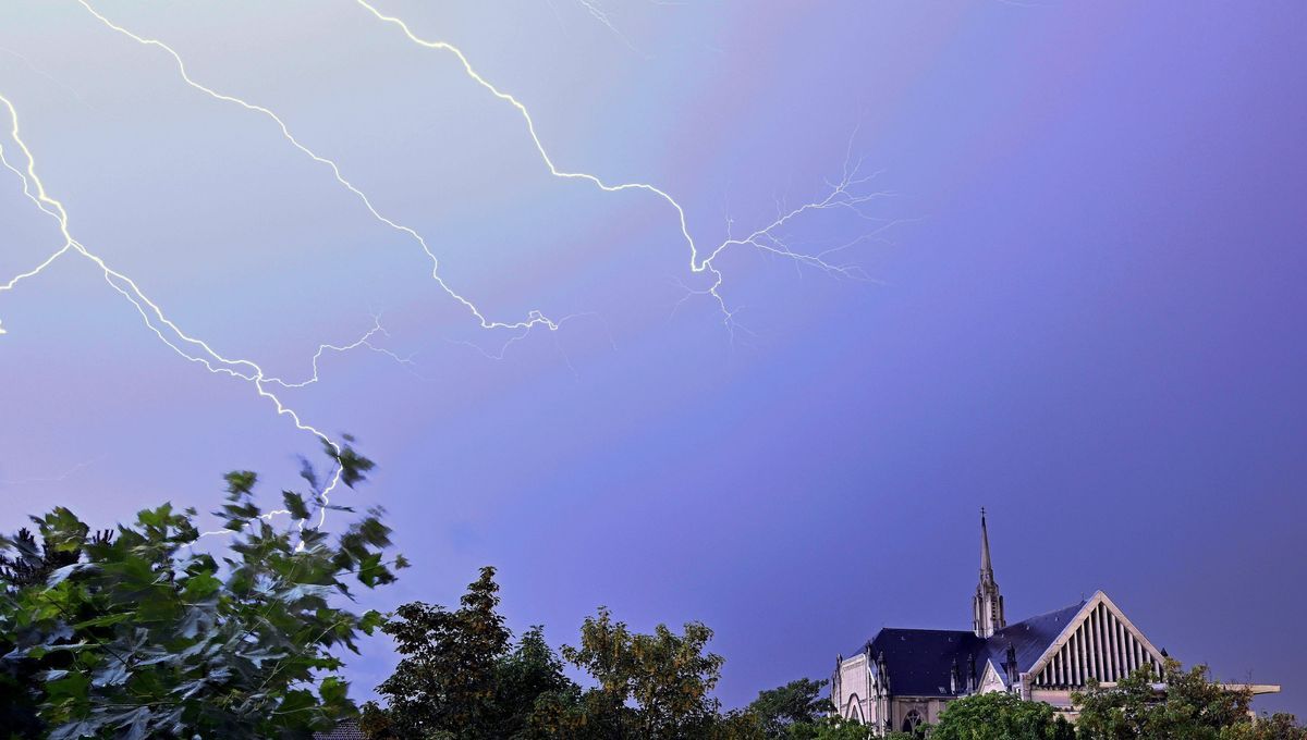 Orages : 13 départements en vigilance orange ce lundi soir