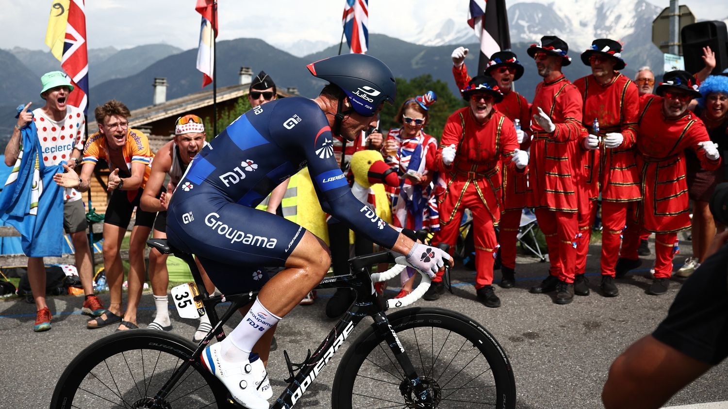 Tour de France : "II faut avoir un minimum de confiance en nos instances" pour lutter contre le dopage, estime Marc Madiot