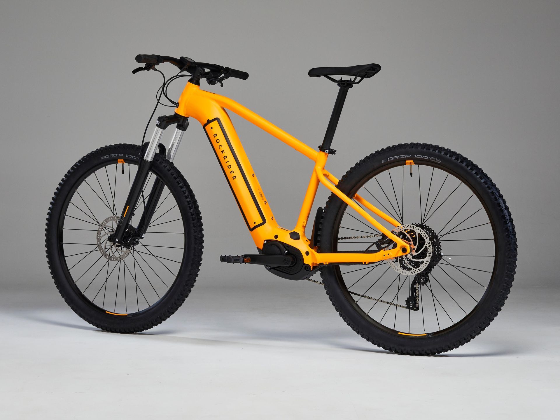 Decathlon lance un nouveau VTT Rockrider électrique plus abordable