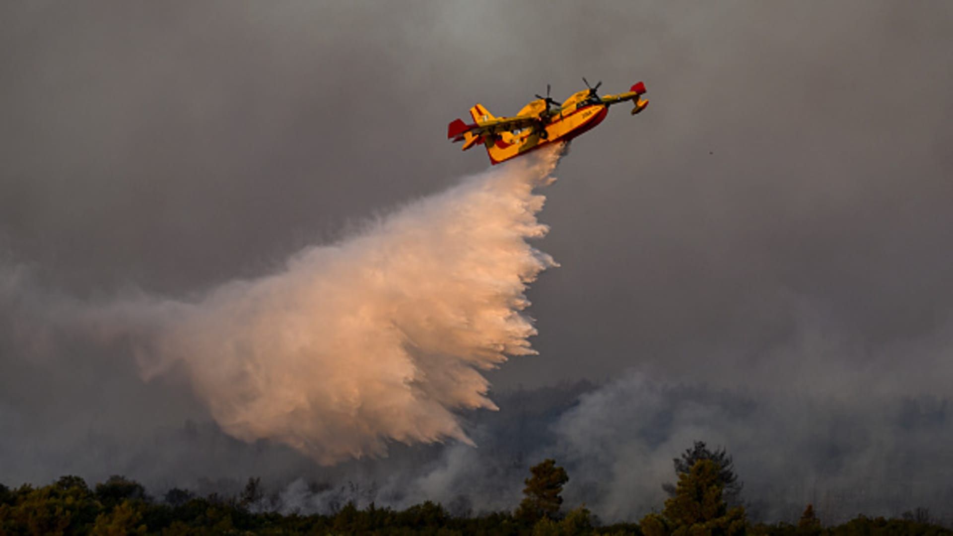 Europe temperature records fall; Water bombers fight Greece wildfires