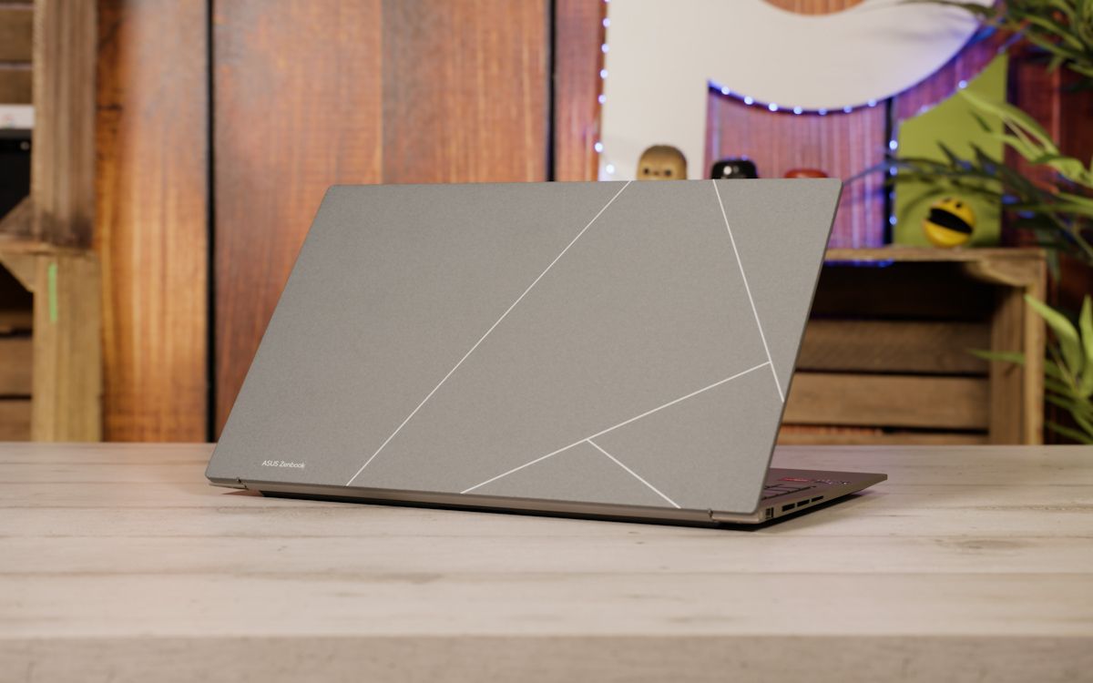 Test Asus Zenbook 15 OLED : le meilleur ultra-portable 15 pouces du marché