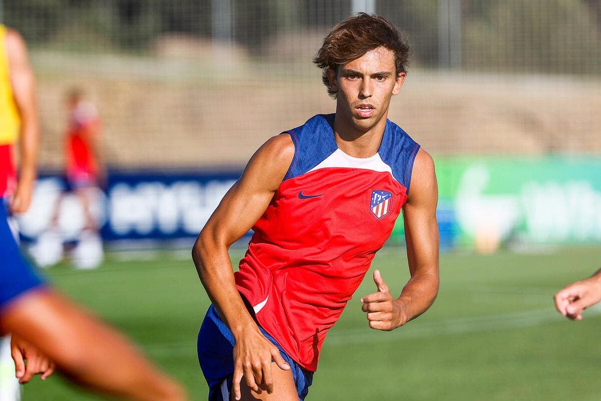 Joao Felix dit adieu au PSG, il fonce vers Barcelone