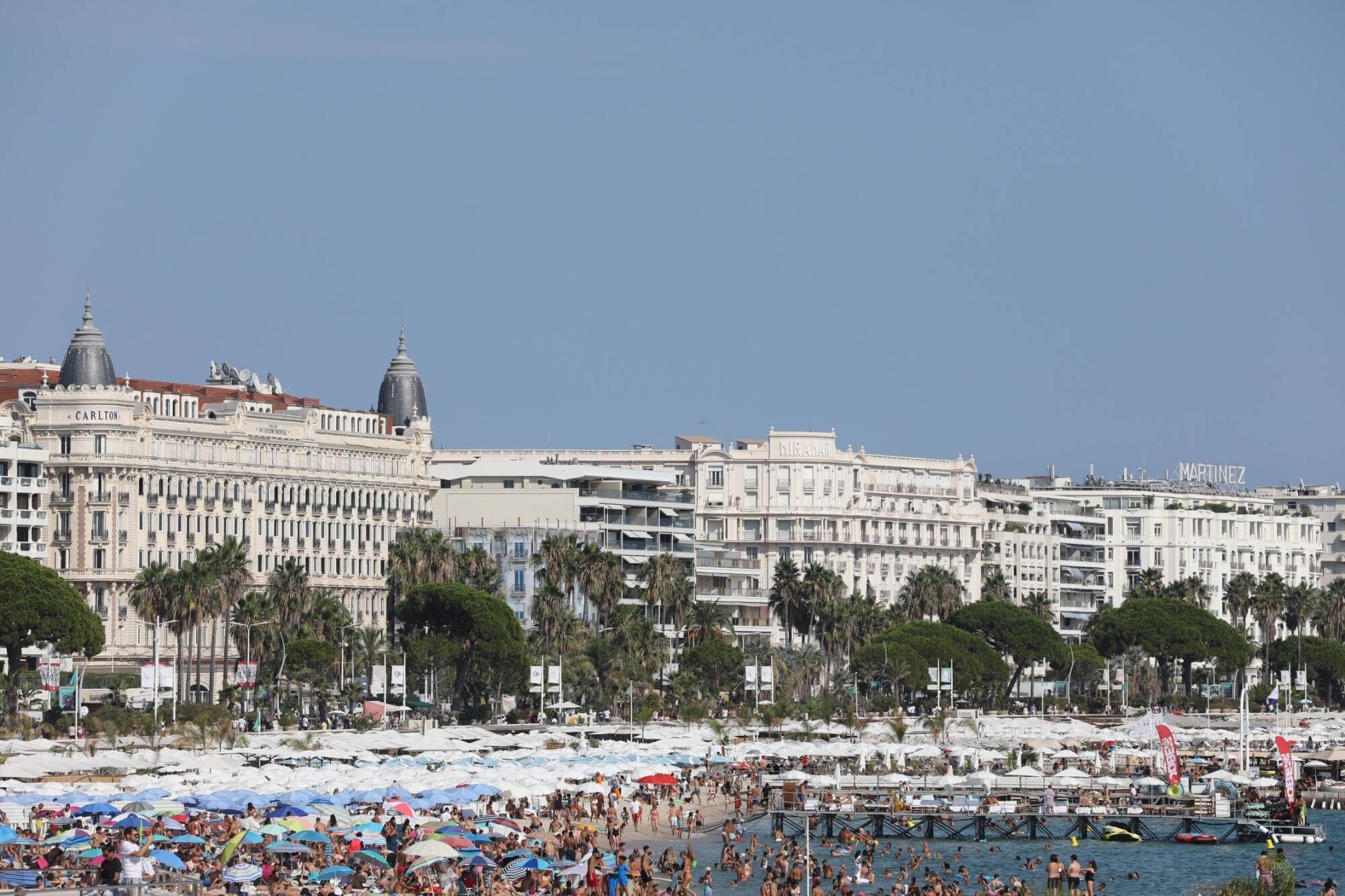 Canicule: des records absolus de chaleur relevés dans les Alpes-Maritimes avec des températures jusqu'à 40.3°C