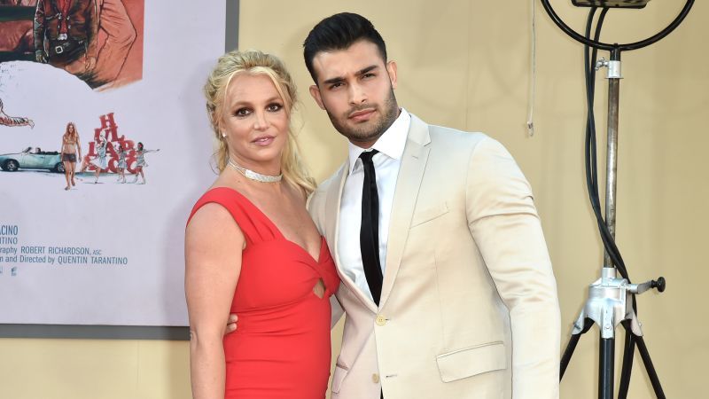 Britney Spears says she 'couldn't take the pain anymore' as she addresses divorce from Sam Asghari