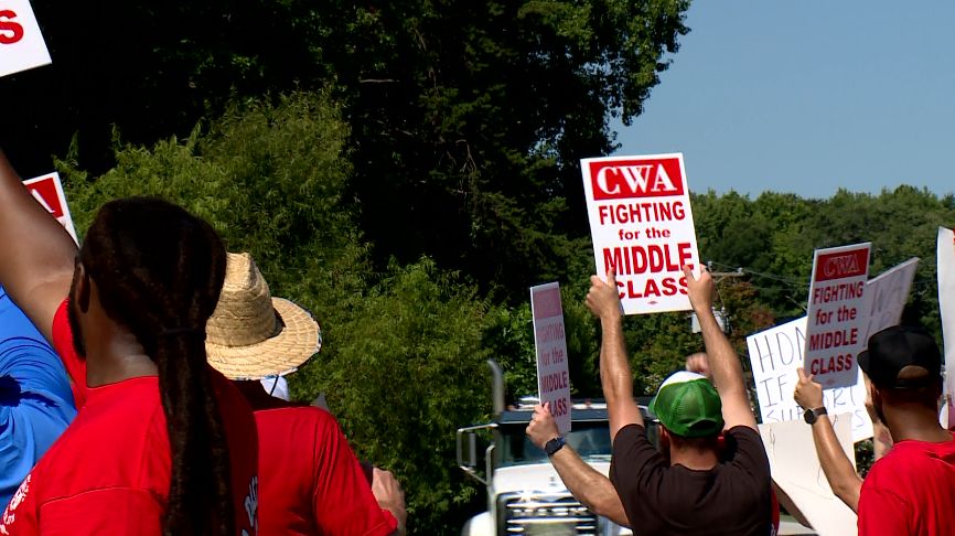 AT&T employees commence massive picketing