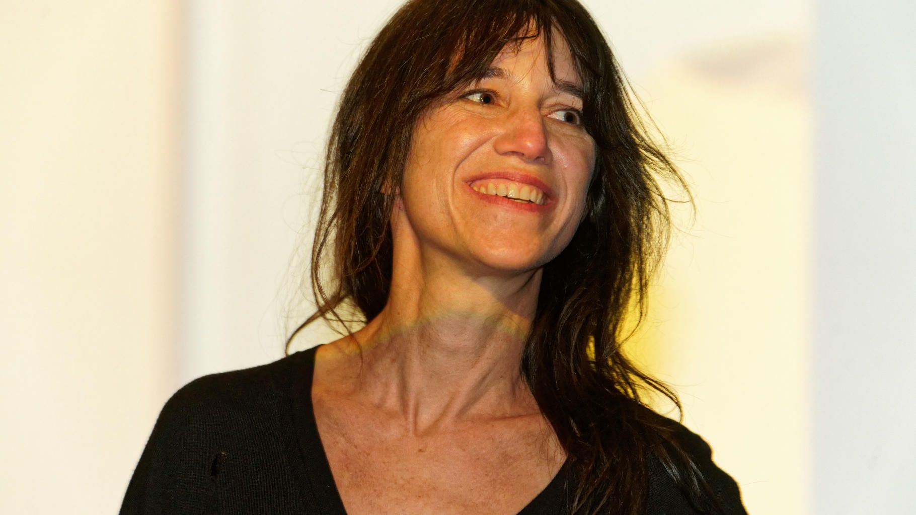 Avec la maison Gainsbourg, Charlotte Gainsbourg a enfin fait le deuil de son père Serge 30 ans après sa mort