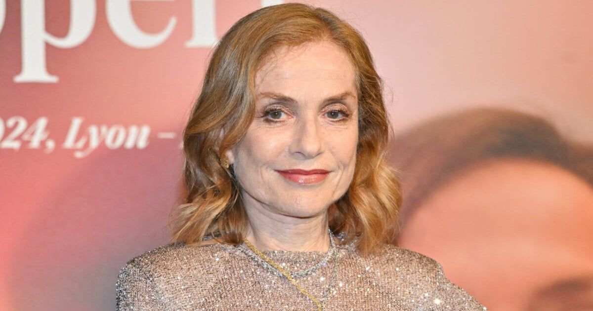 Isabelle Huppert : cette rare apparition avec son mari Ronald Chammah et leurs deux fils