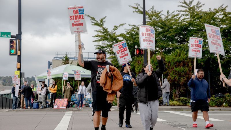 Tentative deal announced to end Boeing strike