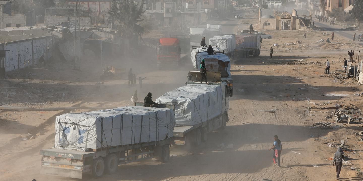 En direct, cessez-le-feu dans la bande de Gaza : 915 camions d’aide humanitaire sont entrés lundi dans l’enclave, selon l’ONU