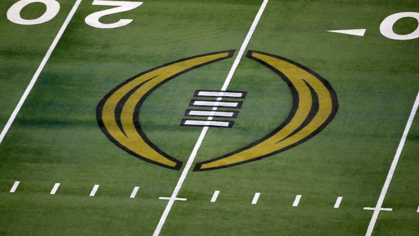 College Football Playoff approves 5+7 format