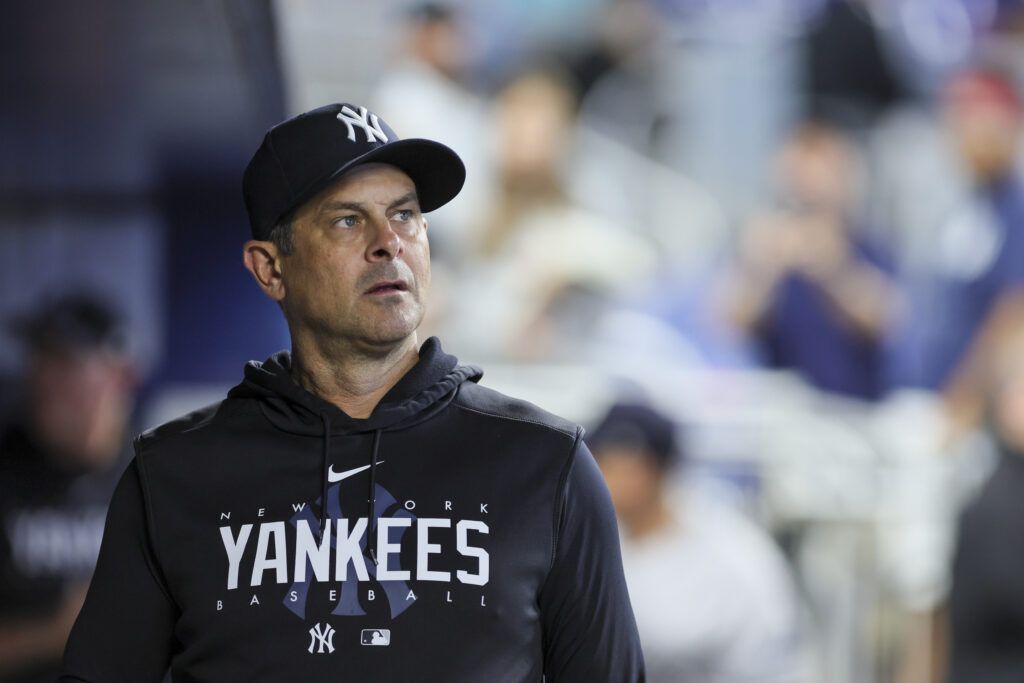 Yankees Extend Aaron Boone