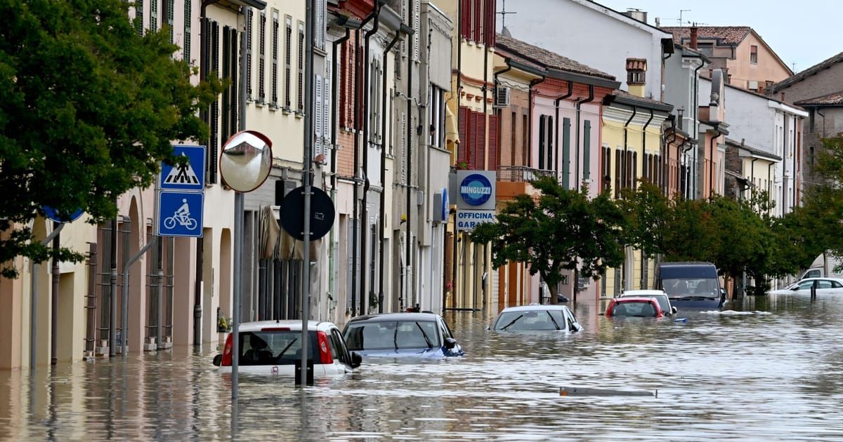 Italy floods trigger blame game