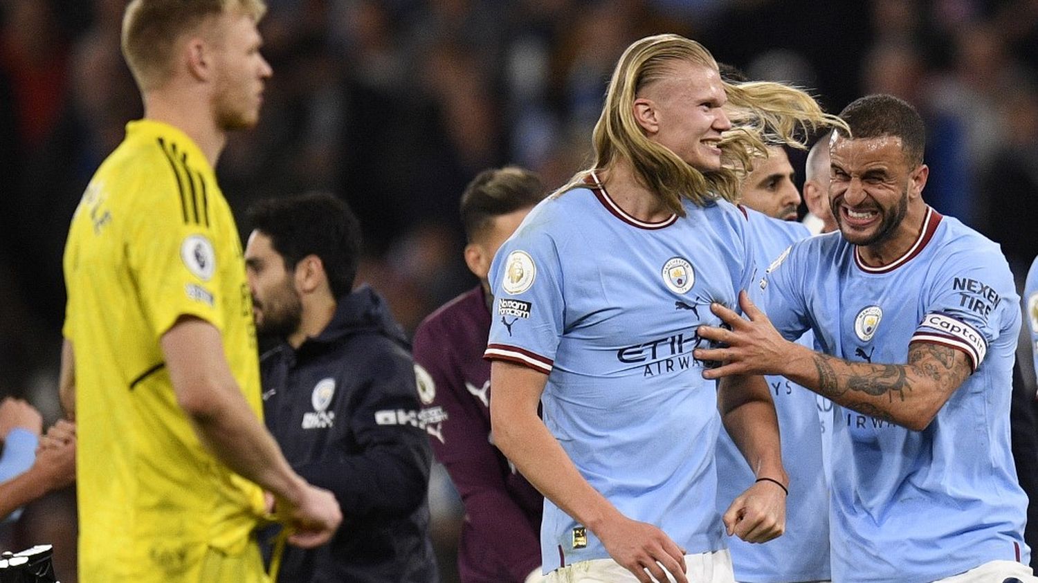 Football : Manchester City sacré champion d'Angleterre après la défaite d'Arsenal à Nottingham Forest