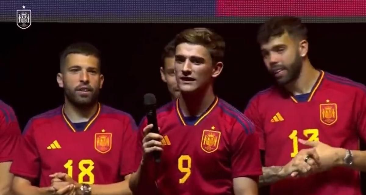 Barça, Real Madrid : Gavi hué et insulté par les supporters, polémique en Espagne !