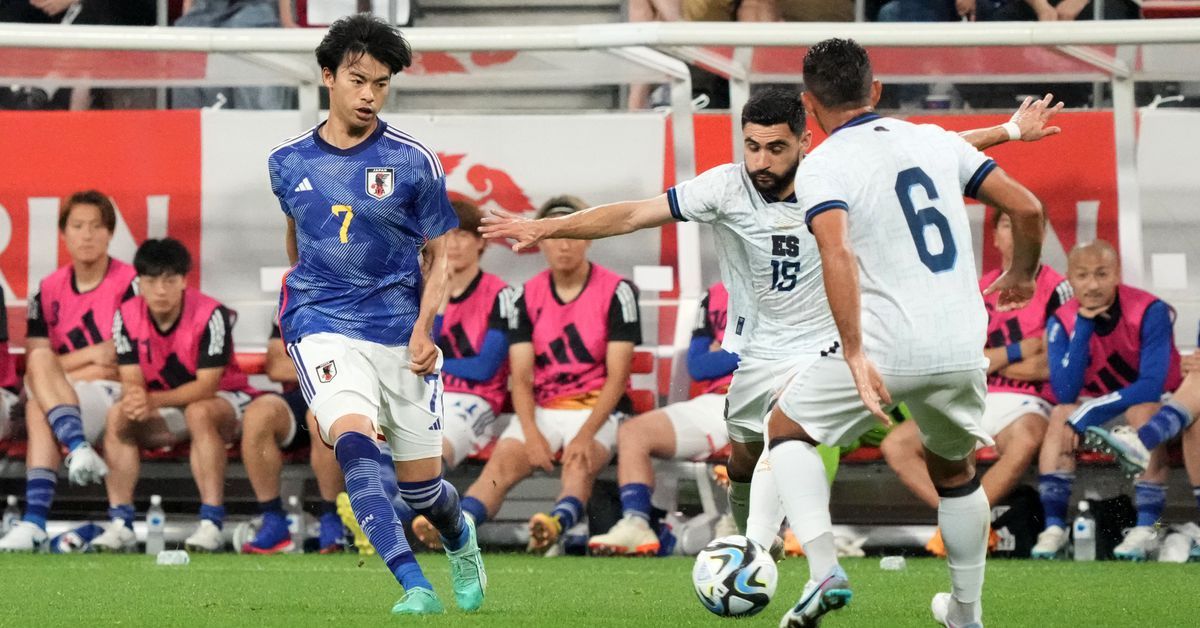 Alex Roldan scores dramatic goal for El Salvador