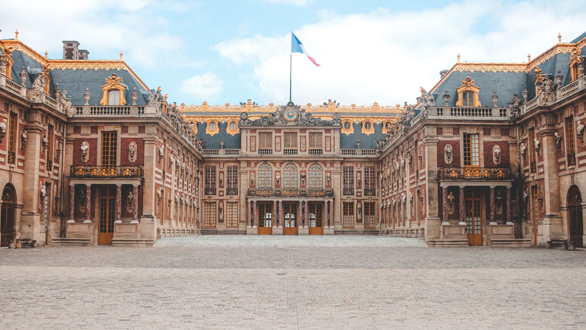 Versailles : les appartements privés de Marie-Antoinette exceptionnellement ouverts pour les 400 ans du château