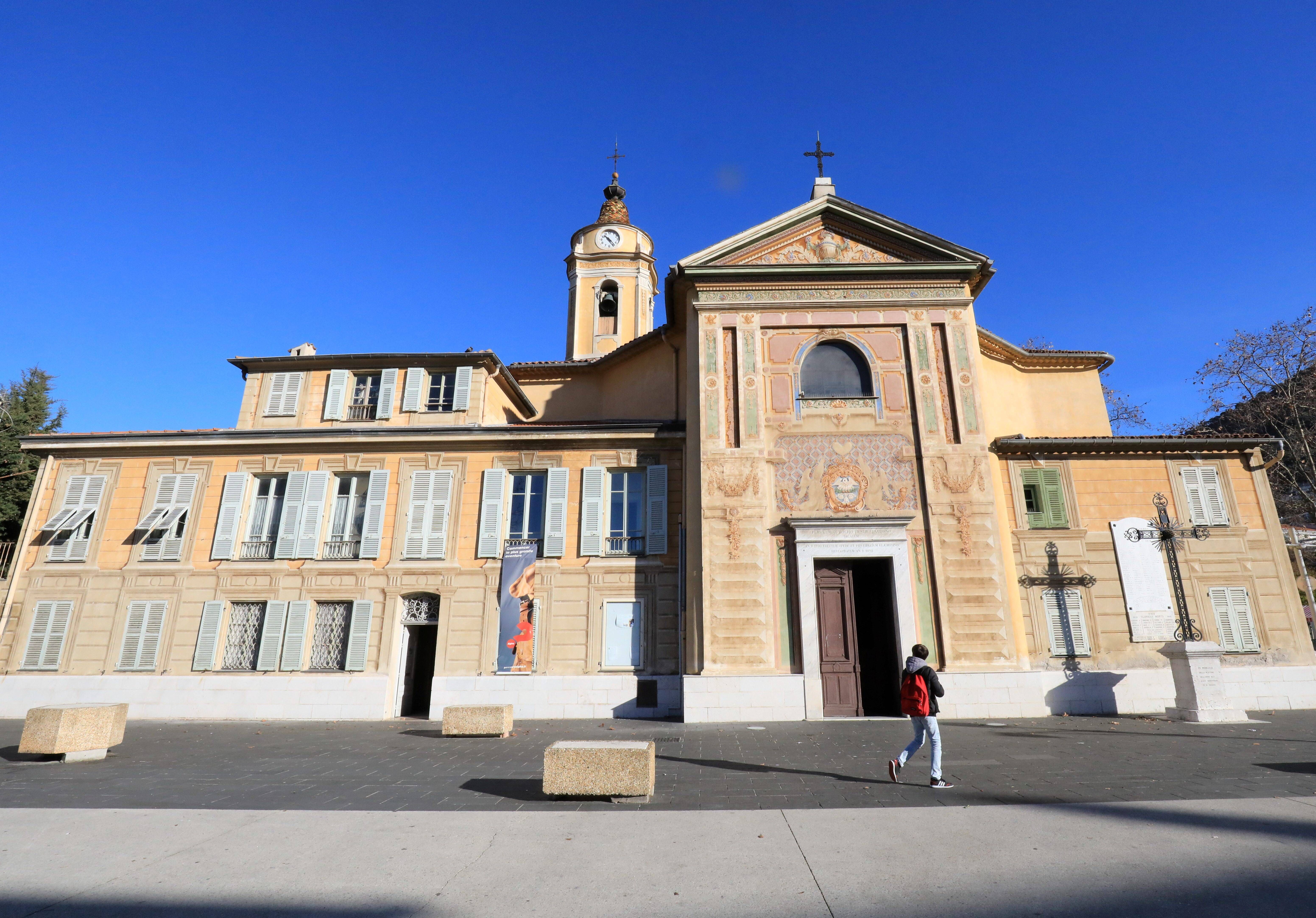 Un collégien crie "Allah Akbar" dans une église, la mairie de Nice interpelle le conseil départemental