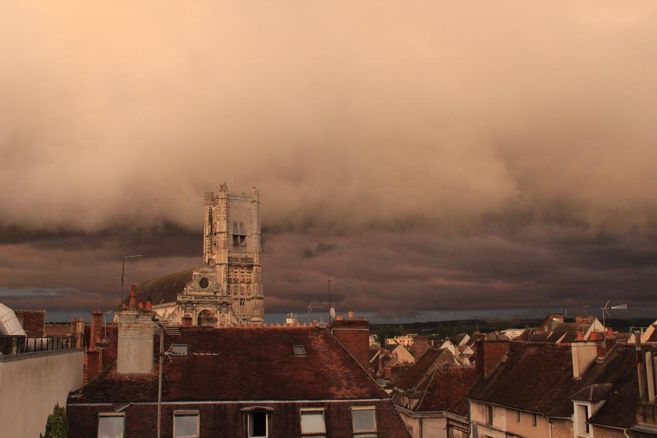 Jusqu'à un mois de pluie en 24 heures attendu dans l'Yonne