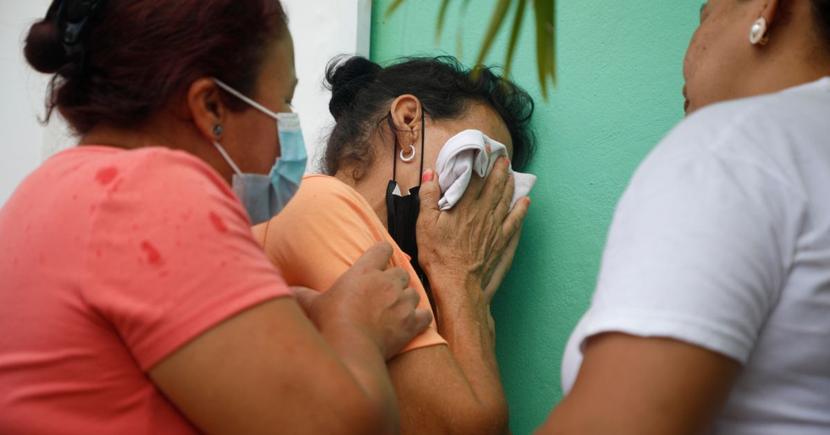 41 women die in grisly riot in Honduran prison that president blames on ‘mara’ gangs