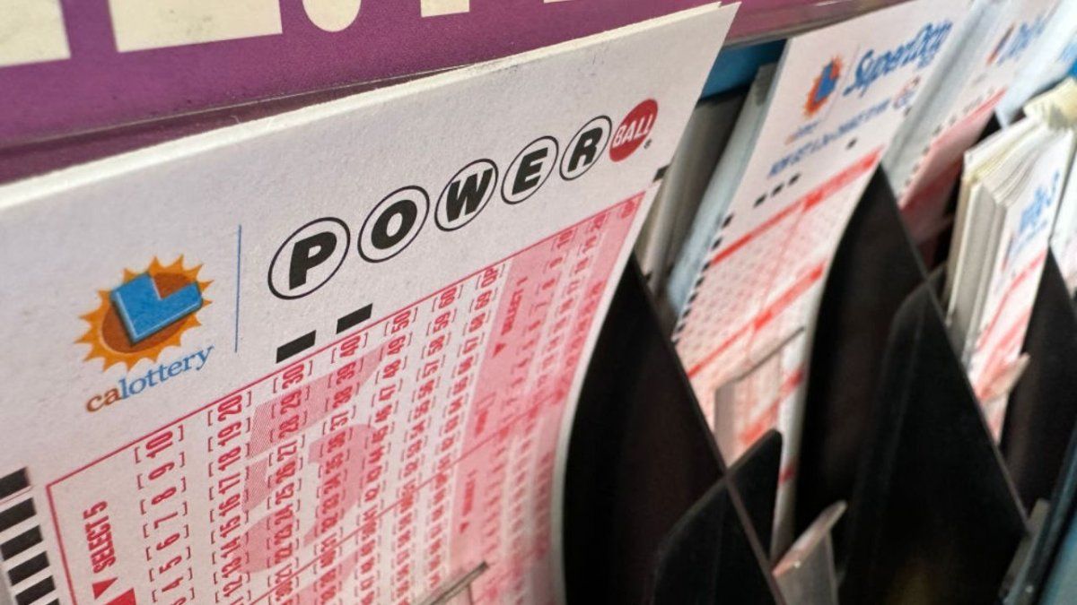 Three $1 million winning Powerball tickets sold in Massachusetts