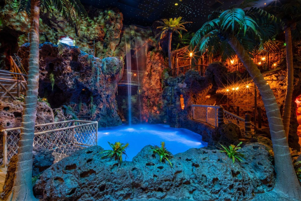 Casa Bonita employees demand answers, start petition