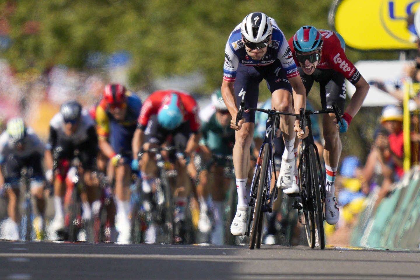 Tour de France 2023 : le Danois Kasper Asgreen piège le peloton et s’impose à Bourg-en-Bresse