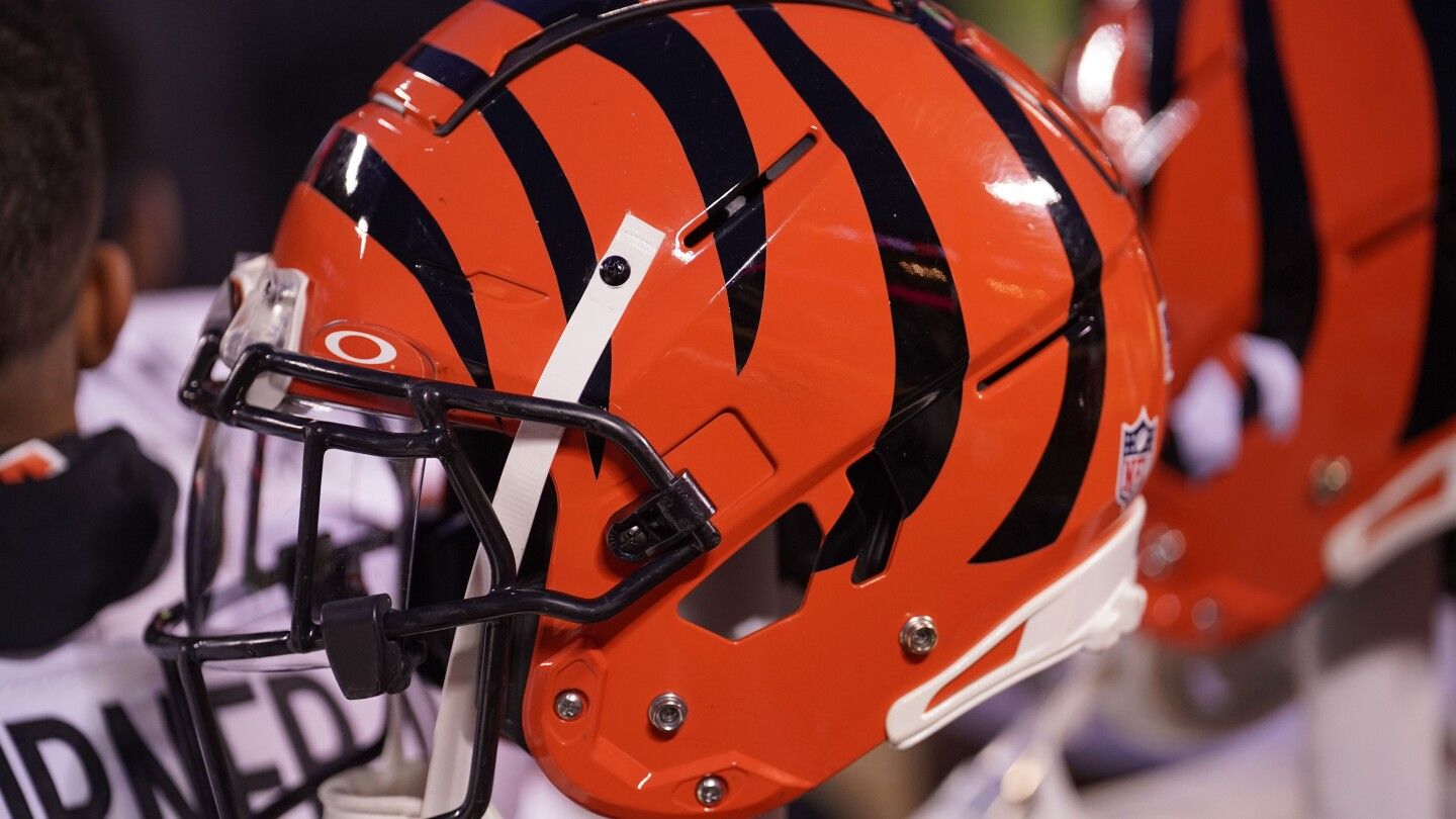 Bengals make three moves ahead of training camp