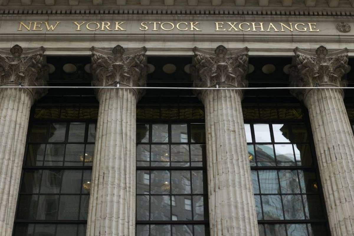 Wall Street en baisse alors que la Fed est prudente sur l'inflation