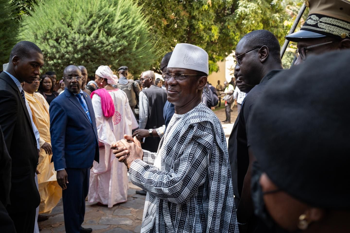 Au Mali, la junte renvoie le premier ministre civil et son gouvernement