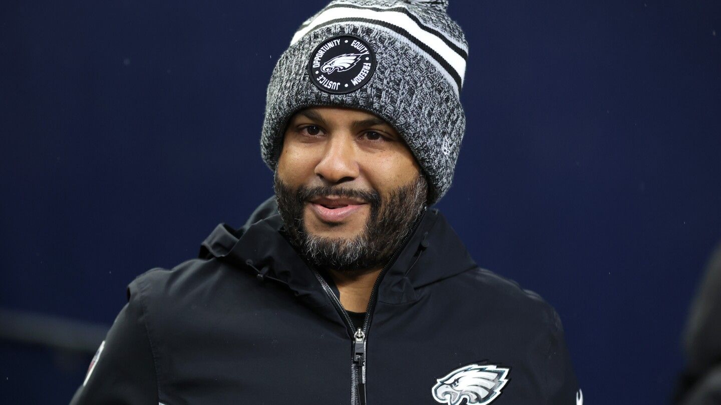 Report: Eagles fire defensive coordinator Sean Desai