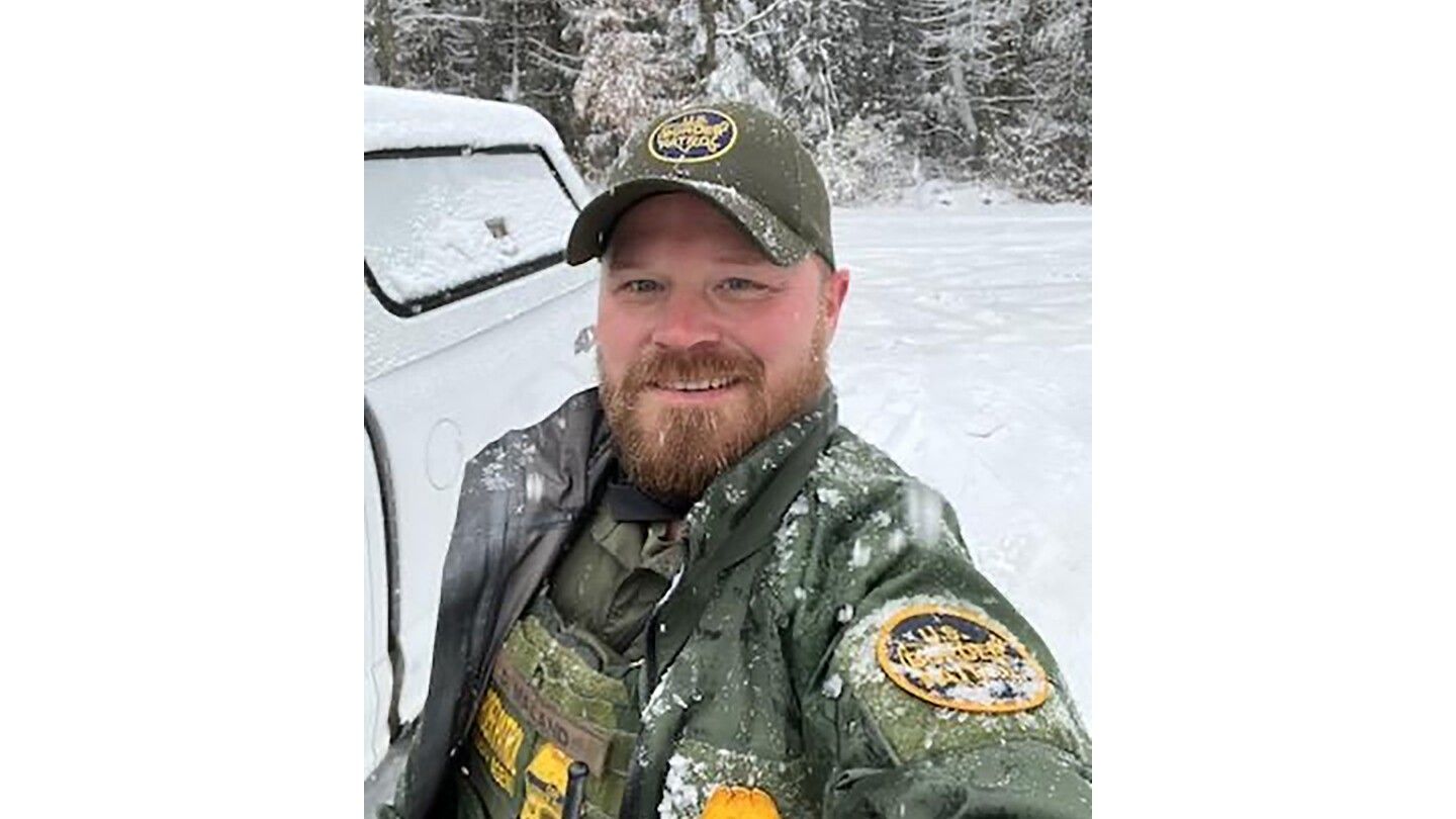 US border patrol agent was fatally shot in Vermont near Canada