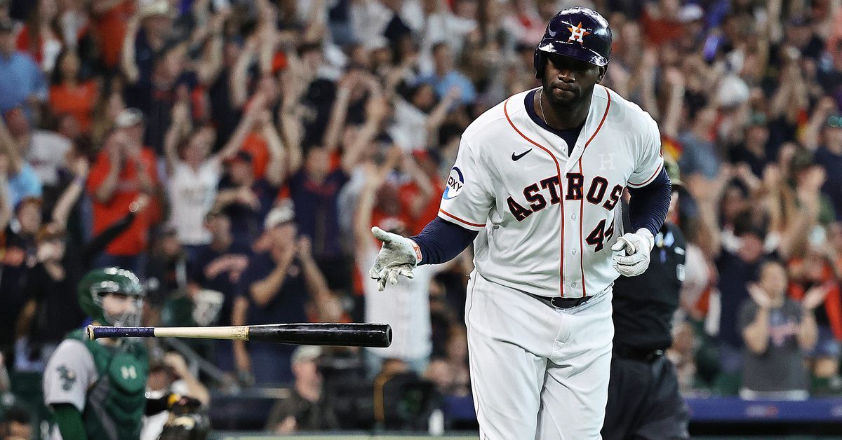 Yordan plays HERO with clutch eighth-inning home run to lift the Astros!