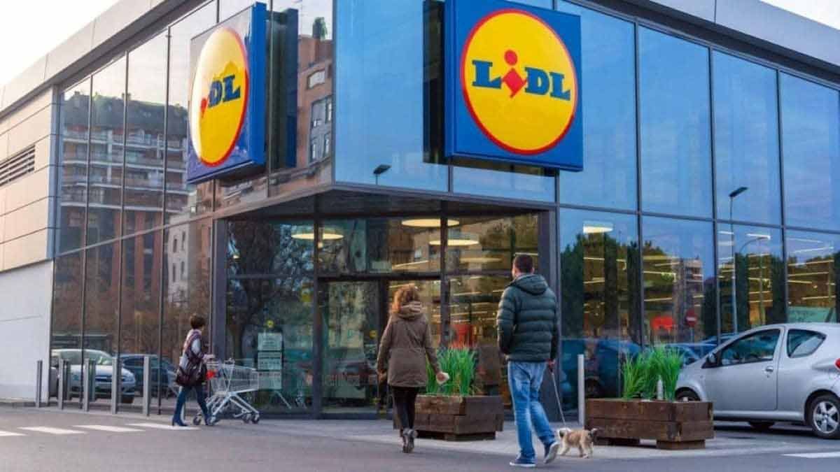 Lidl cartonne avec sa robe longue de l'été à porter dans toutes les circonstances !