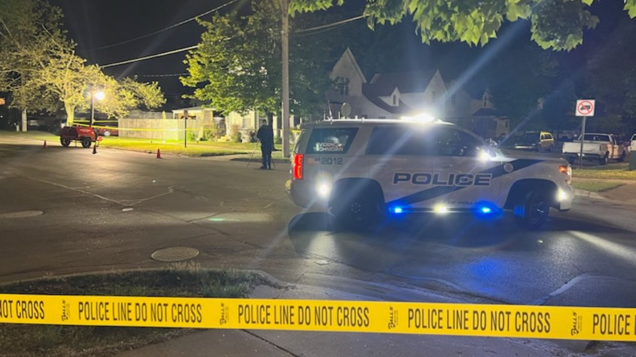 Teen killed in Holland shooting