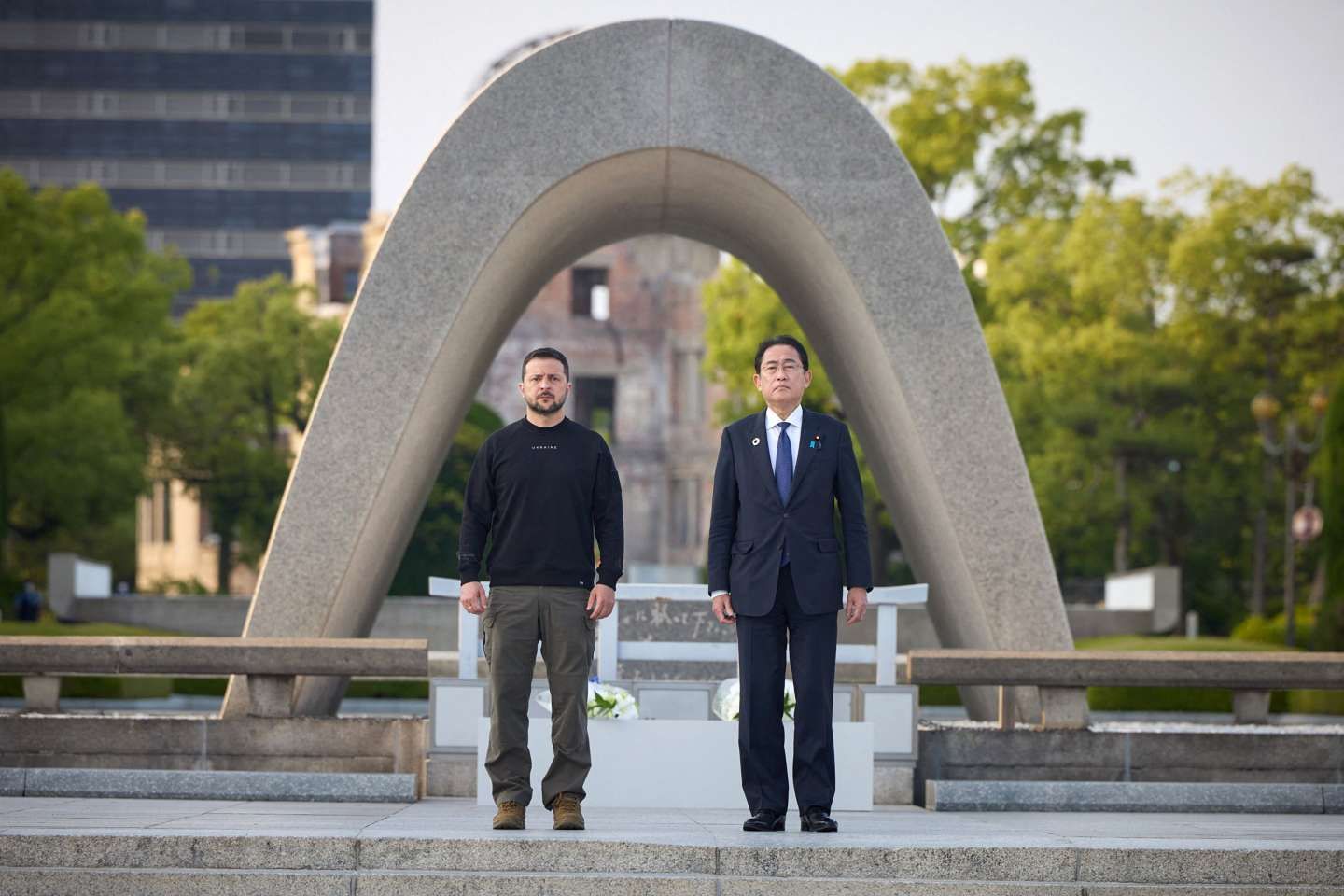 Volodymyr Zelensky, invité surprise du G7, bouscule l’agenda du sommet à Hiroshima