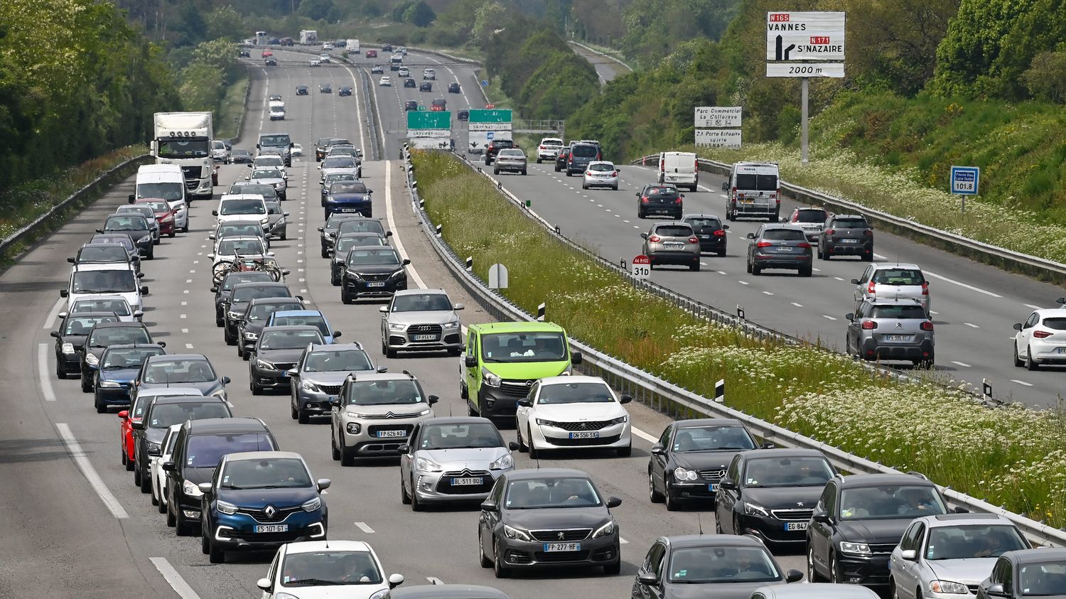 Bison Futé enregistre plus de 830 km de bouchons, à 16 heures, au retour du pont de l'Ascension