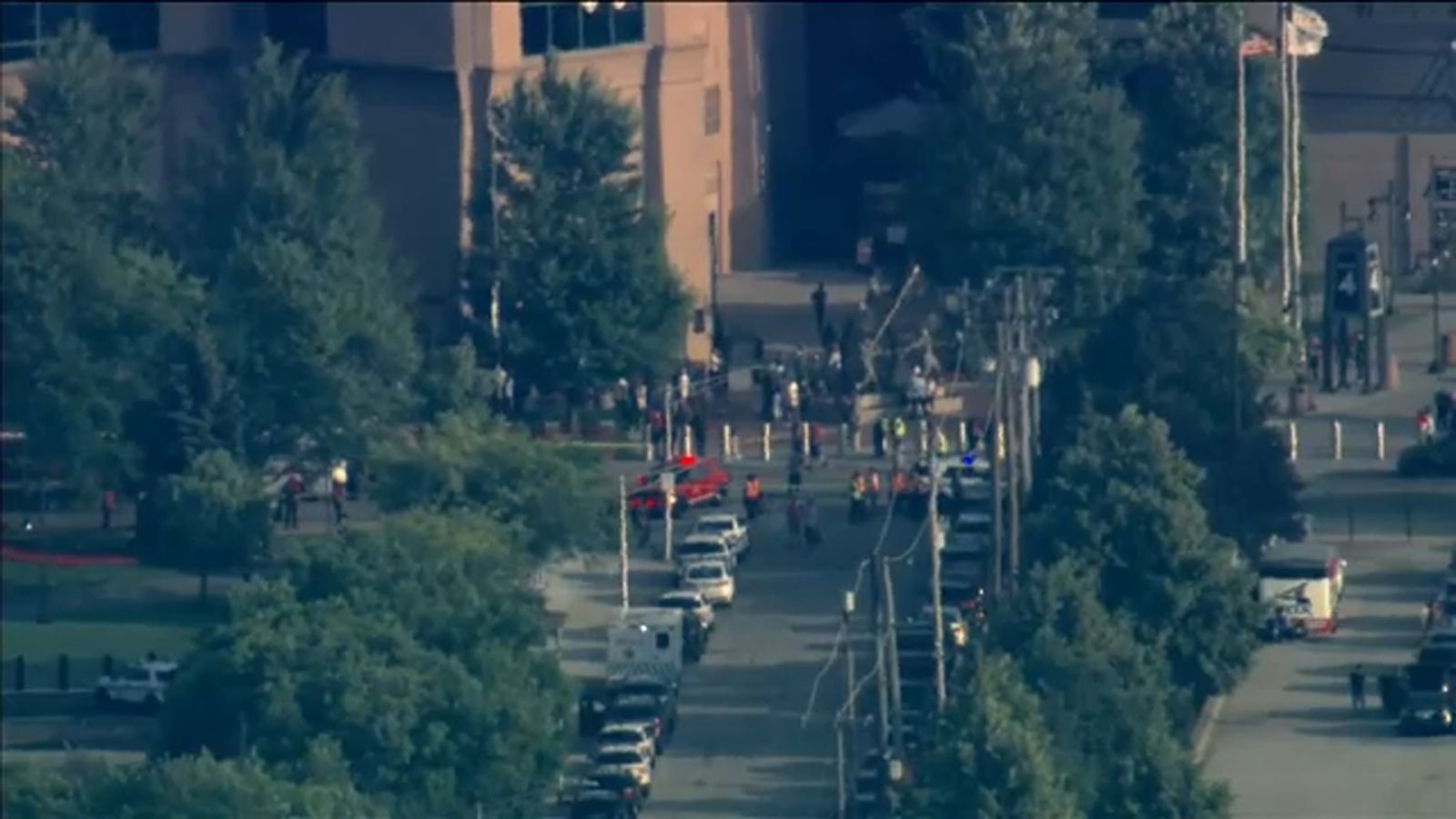 4 injured, 2 critically, in hit-and-run outside Guaranteed Rate Field before White Sox game: CFD