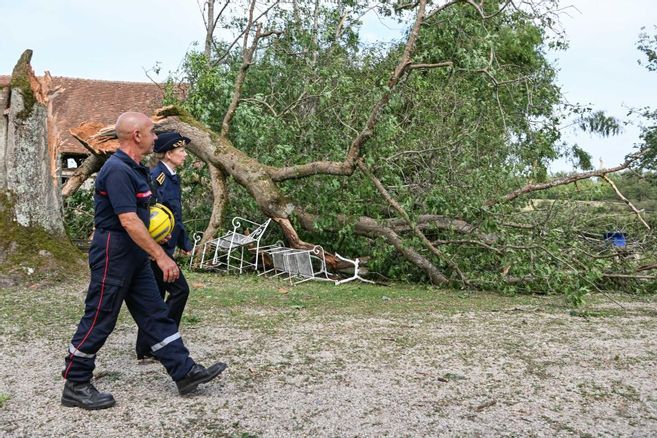 "Apocalypse" dans le sud-ouest et le nord, de nouveaux orages attendus en fin de journée